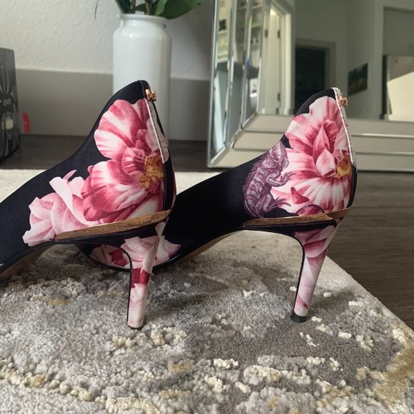 Ted Baker Pumps/ Heels - Size 40/ 9.5 - Picture 2 of 5